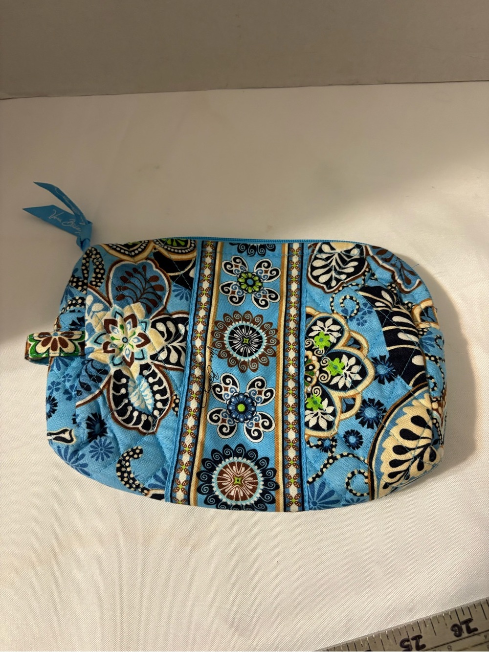 Vera Bradley quilted cosmetic pouch retired Bali Blue pattern small 6 x 8